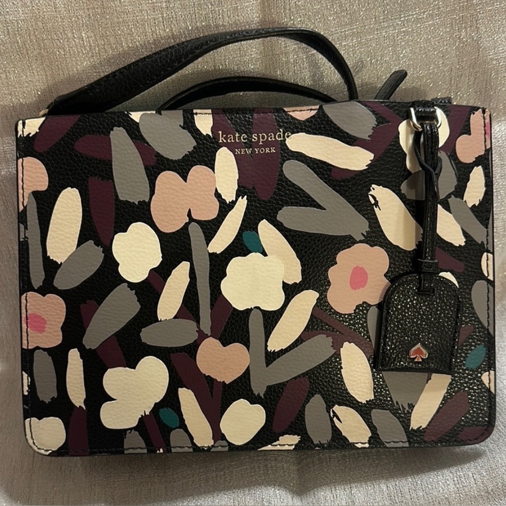 NWOT Kate Spade Black and Cream Floral Crossbody Bag